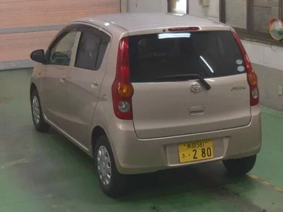 Daihatsu MIRA
