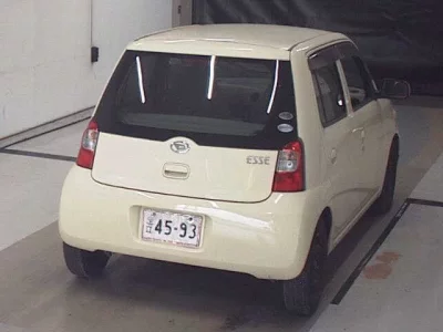 Daihatsu Esse