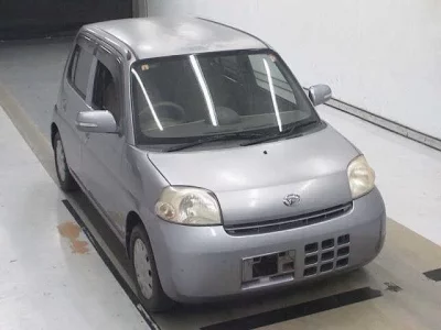 Daihatsu Esse
