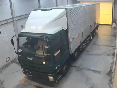 Isuzu TRUCK