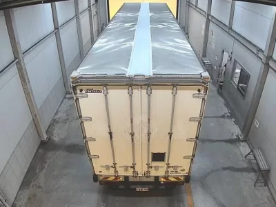 Isuzu TRUCK