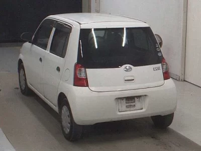 Daihatsu Esse