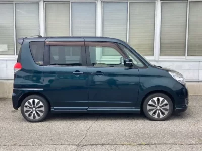 Mitsubishi DELICA D2