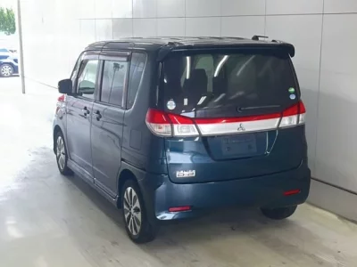 Mitsubishi DELICA D2