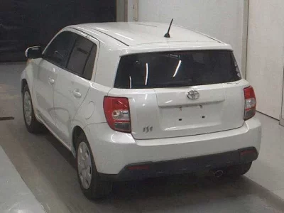 Toyota IST