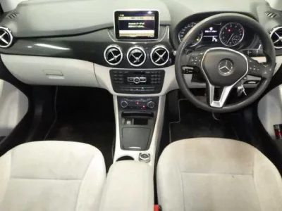 Mercedes-Benz B CLASS