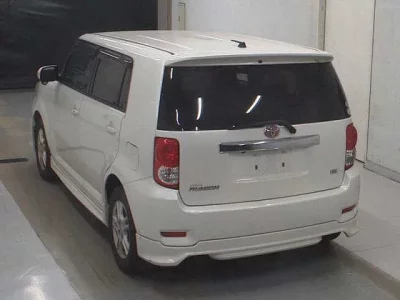 Toyota COROLLA RUMION