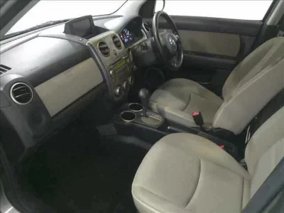 Mazda VERISA