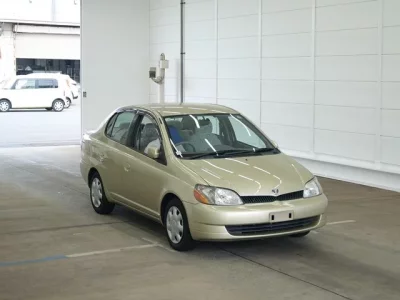 Toyota PLATZ