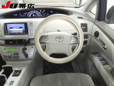 Toyota ESTIMA HYBRID