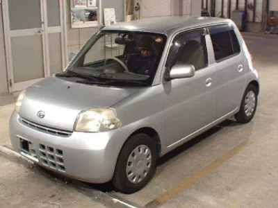 Daihatsu Esse