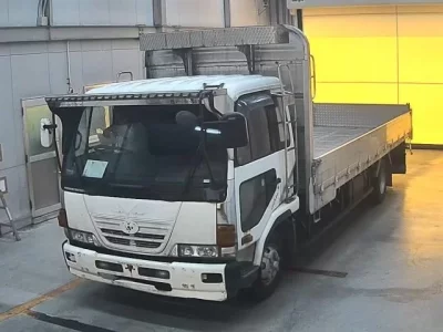 Nissan CONDOR