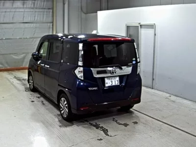 Toyota TANK