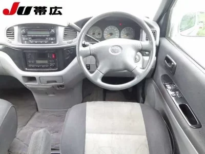 Toyota HIACE REGIUS