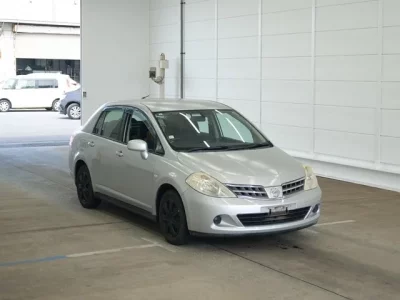 Nissan TIIDA LATIO