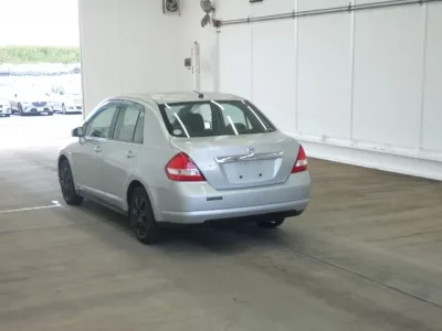 Nissan TIIDA LATIO