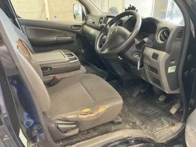 Nissan CARAVAN VAN