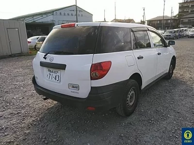 Nissan AD