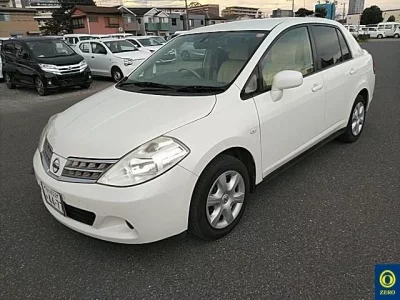 Nissan TIIDA LATIO