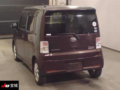 Daihatsu MOVE CONTE