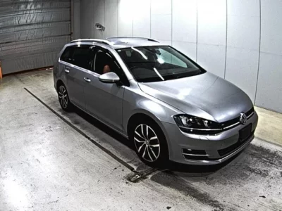 Volkswagen GOLF VARIANT