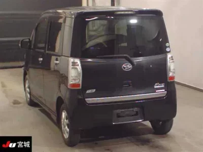 Daihatsu TANTO EXE