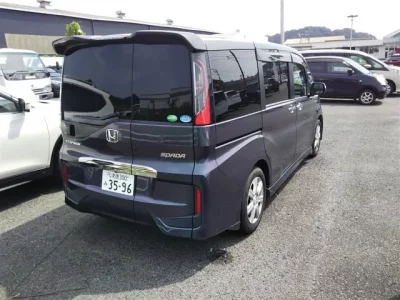 Honda STEP WAGON