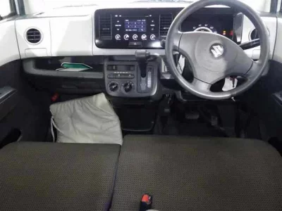 Suzuki MRWAGON