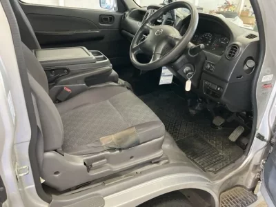 Nissan CARAVAN VAN