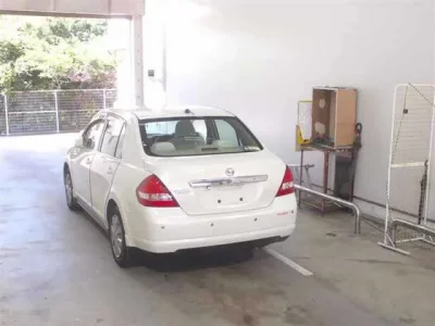 Nissan TIIDA LATIO