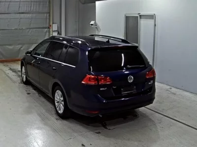 Volkswagen GOLF VARIANT