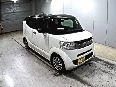 Honda N BOX SLASH
