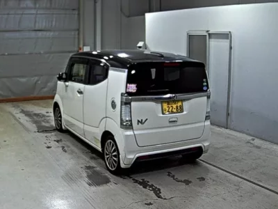 Honda N BOX SLASH