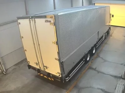 Isuzu TRUCK