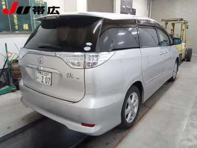 Toyota ESTIMA HYBRID