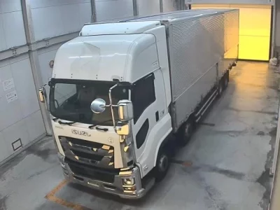 Isuzu TRUCK