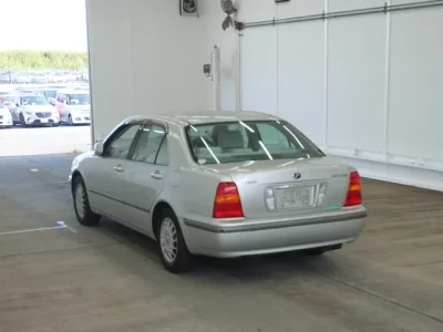 Toyota PROGRES