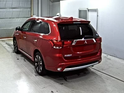 Mitsubishi OUTLANDER PHEV
