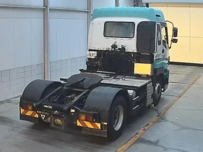Isuzu TRUCK