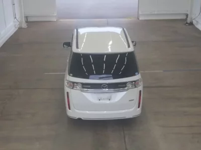 Mazda BIANTE