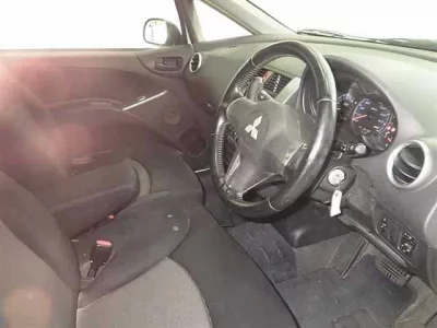 Mitsubishi COLT PLUS