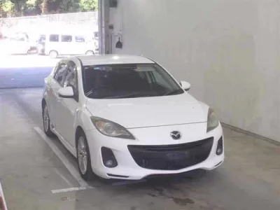 Mazda AXELA