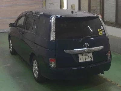 Toyota ISIS