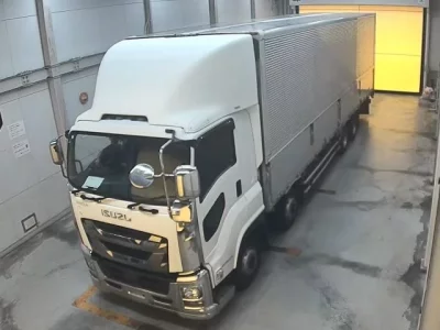 Isuzu TRUCK