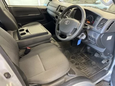 Toyota REGIUS ACE VAN