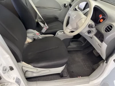Mitsubishi I