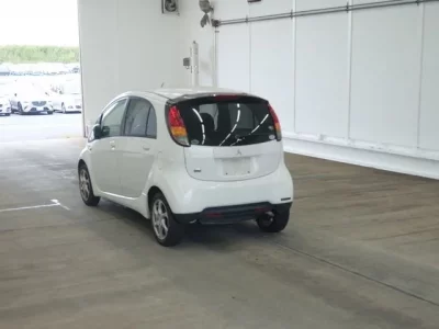 Mitsubishi I