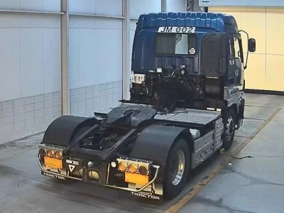 Isuzu TRUCK