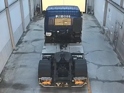 Isuzu TRUCK