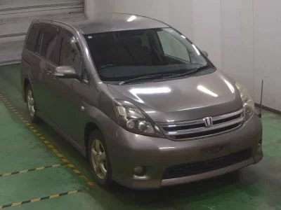 Toyota ISIS